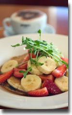 Banana-Strawberry-Pancakes